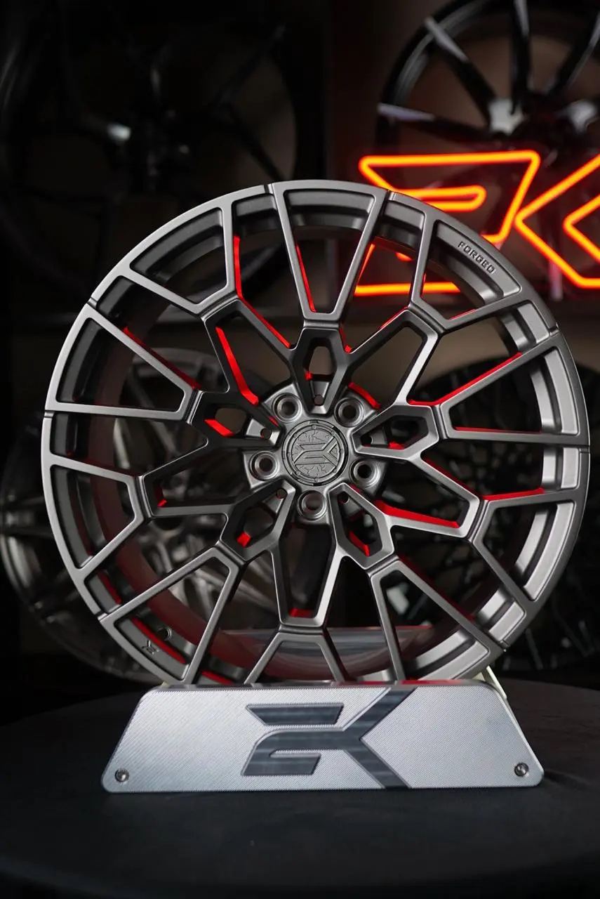 Кованые диски: фото 2 в Prive Car Club